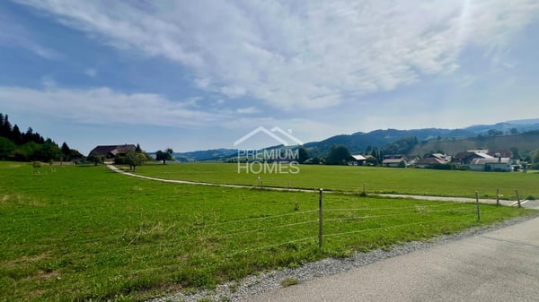 Freistehend, modern und mit traumhaftem Weitblick 1