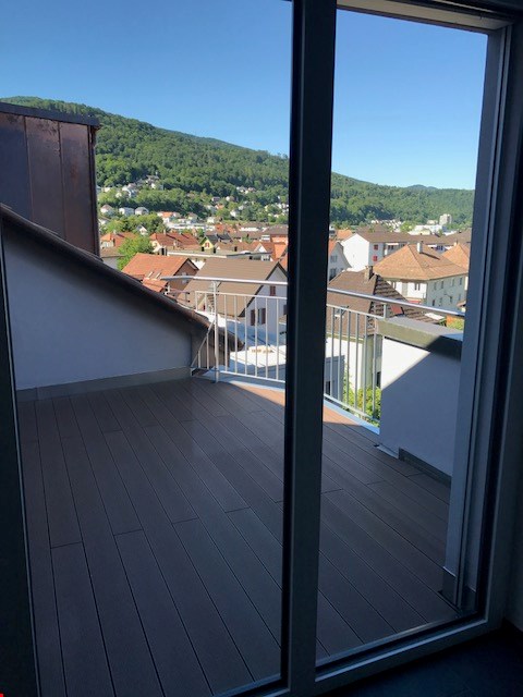 Grosszügige 2 1/2-Zimmer-Dachwohnung mit Balkon 6