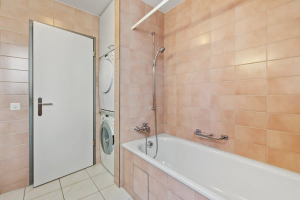 Moderne 1 1/1-Zimmer-Wohnung an zentraler Lage zu vermieten! 6