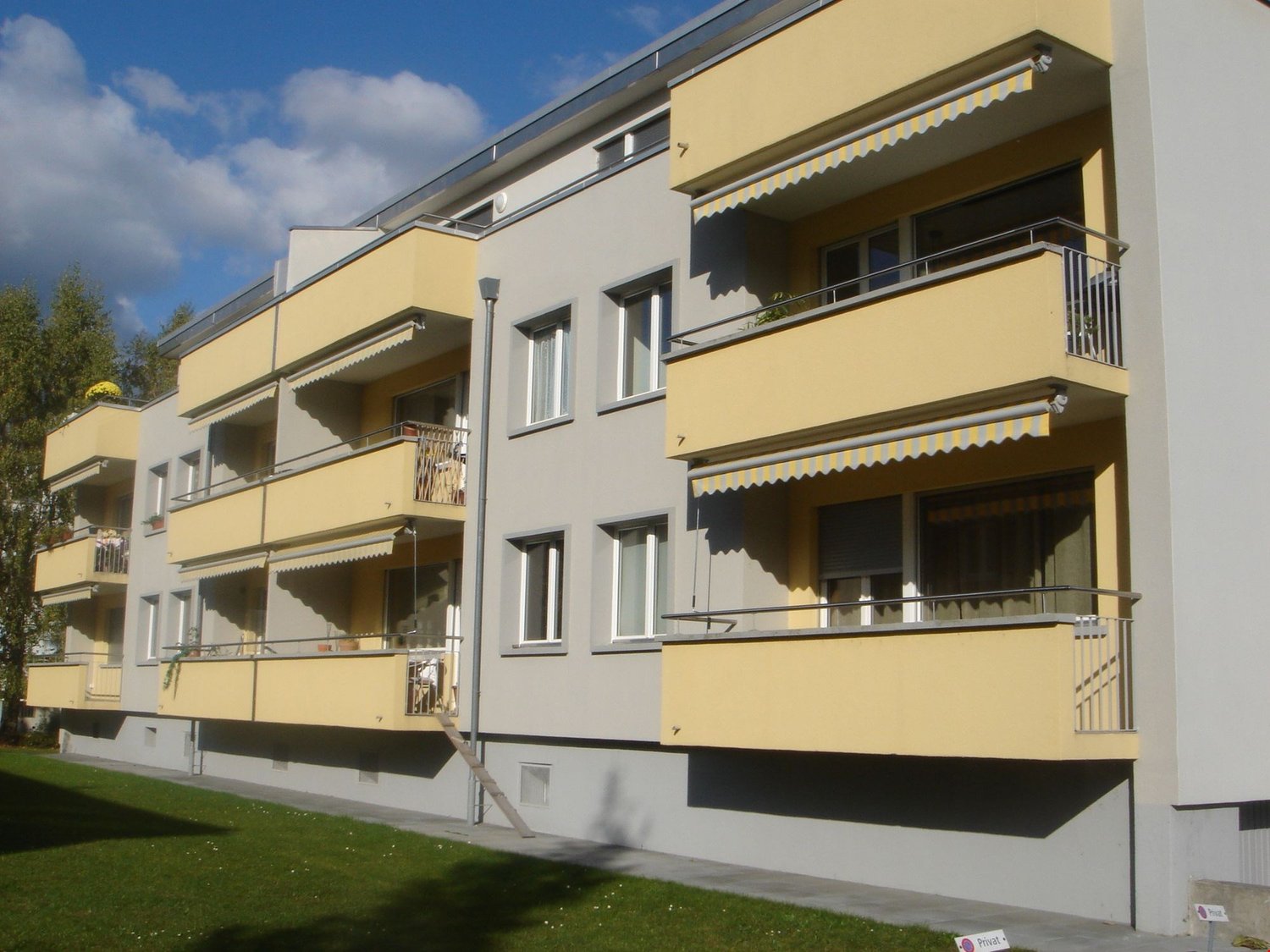 Bild Zu vermieten ruhig gelegene, sonnige 2.5 Zimmerwohnung!