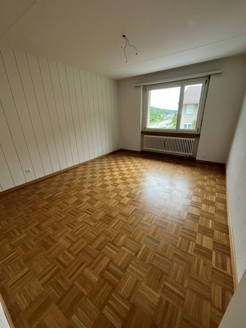 Ab sofort zu vermieten! Gepflegte 4.5-Zimmer-Wohnung 3