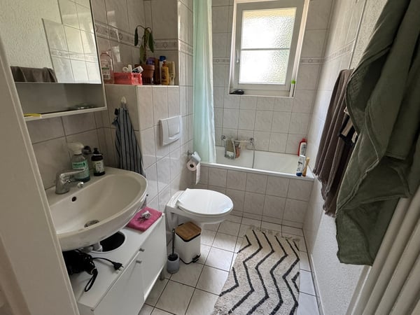 Zu vermieten 2.5-Zimmerwohnung beim Loryplatz 4