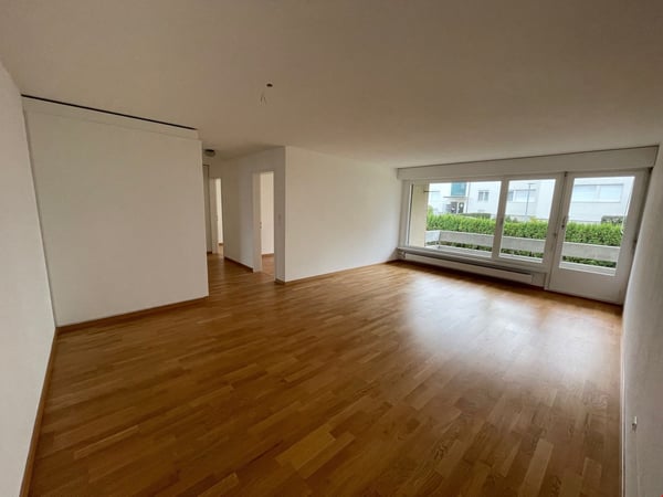 Zu vermieten tolle 4.5-Zimmerwohnung für Familien 2