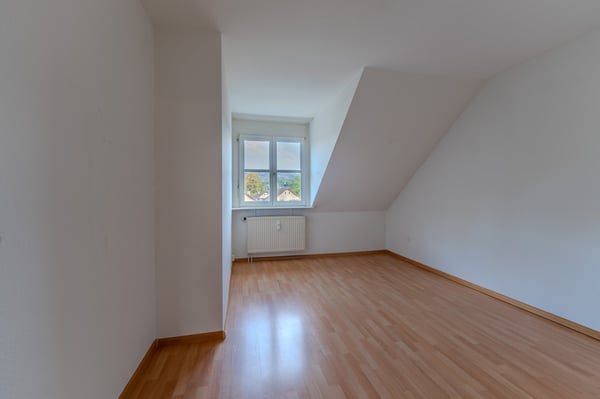 Charmante 2-Zimmer-Maisonette-Wohnung im 5. Obergeschoss in Riehen 2