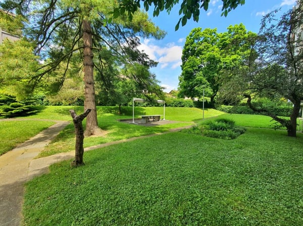 Modernisierte und gepflegte Wohnung an zentraler Lage 2