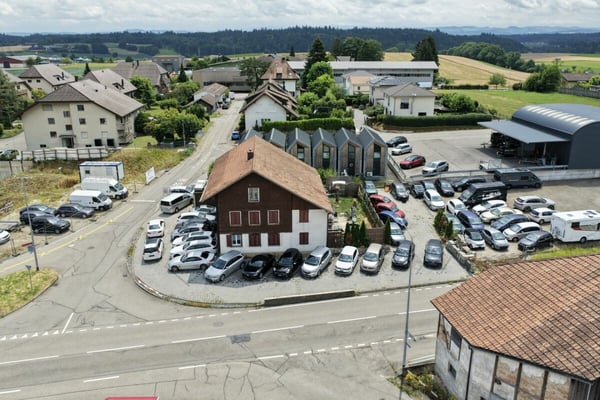 FLEXIBLES GEWERBEOBJEKT MIT WOHNEINHEIT AN DER HAUPTSTRASSE 2