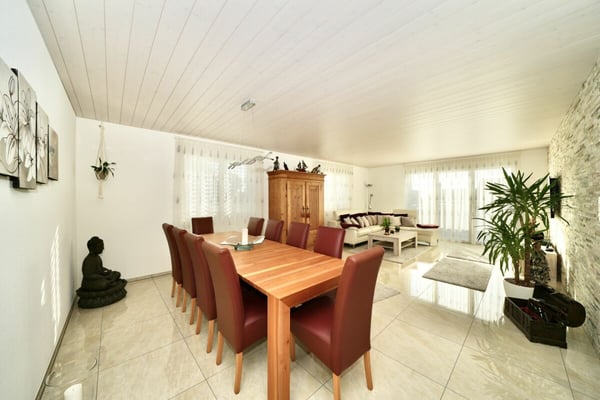 IHR TRAUMHAUS IN RUHIGER LAGE MIT POOL UND ALPENBLICK 4