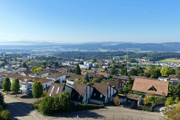 Raumwunder mit Weitsicht an begehrter Hanglage 1