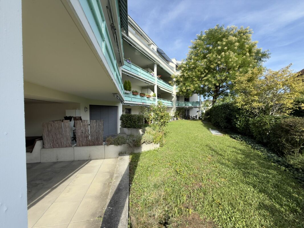 SPACIOUS APARTMENT IN CENTRAL LOCATION