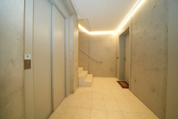 Hochwertige Wohnung an bester Lage mit separatem Büro 10