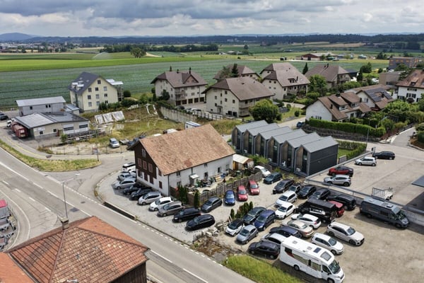 FLEXIBLES GEWERBEOBJEKT MIT WOHNEINHEIT AN DER HAUPTSTRASSE 3