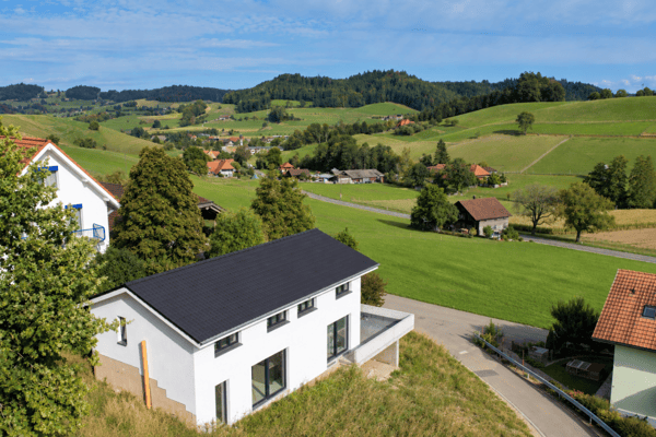 WO WOHNEN ZUM GENUSS WIRD - NEUBAU MIT HERRLICHER WEITSICHT 2