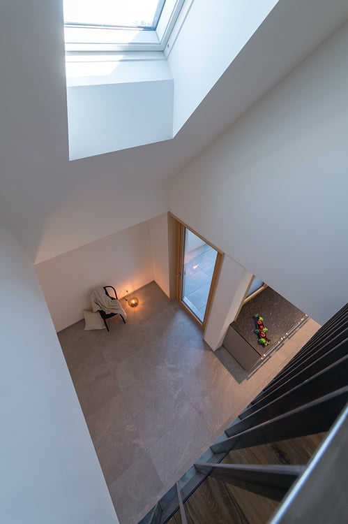 Ruhige und moderne 1.5-Zimmer-Maisonette-Wohnung im Zentrum von Binningen mit 150qm - W6 11