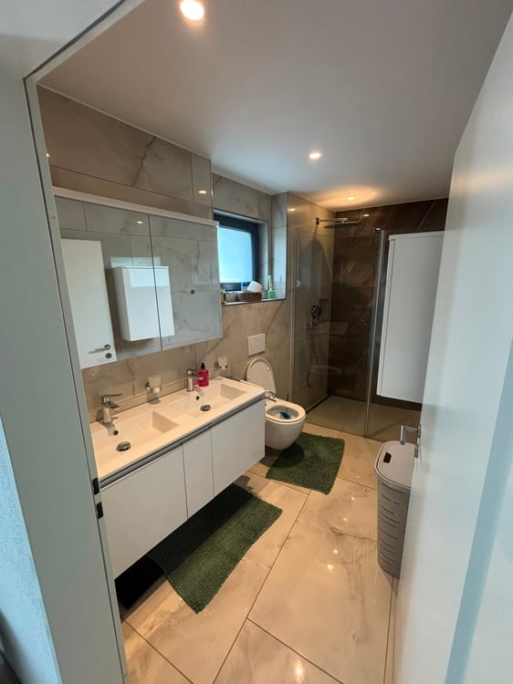 5.5-Zimmer-EFH mit 2.5-Zimmer-Einliegerwohnung | Baujahr 2022 | 202 m² Wohnfläche 6