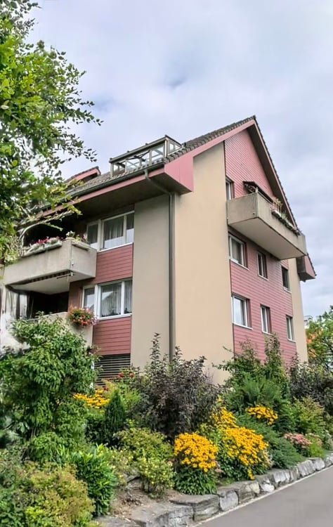 Charmante, altersgerechte 2.5-Zimmer-Wohnung im EG im Schoren-Quartier, Thun 2