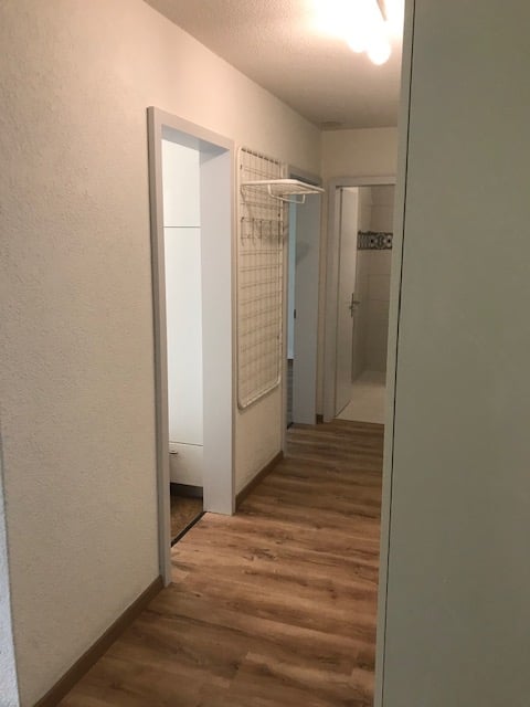 Charmante, altersgerechte 2.5-Zimmer-Wohnung im EG im Schoren-Quartier, Thun 6