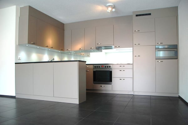 Einziehen und Wohlfühlen: Ihr neues Zuhause mit Balkon / Wintergarten-Feeling zu jeder Jahreszeit! 2