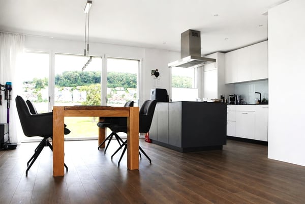 Moderne 7.5-Zimmer-Wohnung mit 2 Balkonen und schöner Aussicht in Affoltern am Albis 10