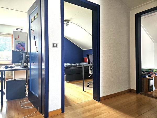 Freistehendes Einfamilienhaus an familienfreundlicher Lage mit Garten und Alpensicht 15