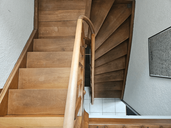 Freistehendes Einfamilienhaus an familienfreundlicher Lage mit Garten und Alpensicht 10