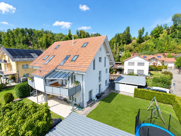 4.5-Zimmer-Maisonettewohnung mit Galerie, Balkon und Gartenanteil 2