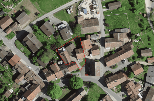 Wohnen und Arbeiten im Herzen von Lohn – vielseitige Liegenschaft mit grossem Potenzial 39