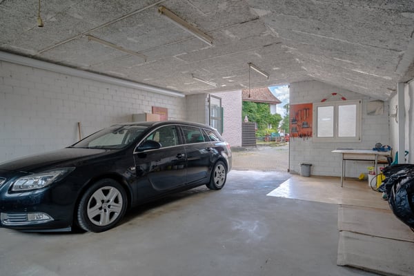 Wohnen und Arbeiten im Herzen von Lohn – vielseitige Liegenschaft mit grossem Potenzial 33