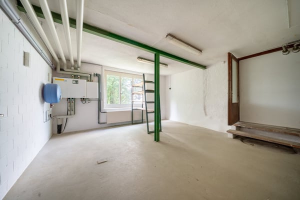 Wohnen und Arbeiten im Herzen von Lohn – vielseitige Liegenschaft mit grossem Potenzial 35