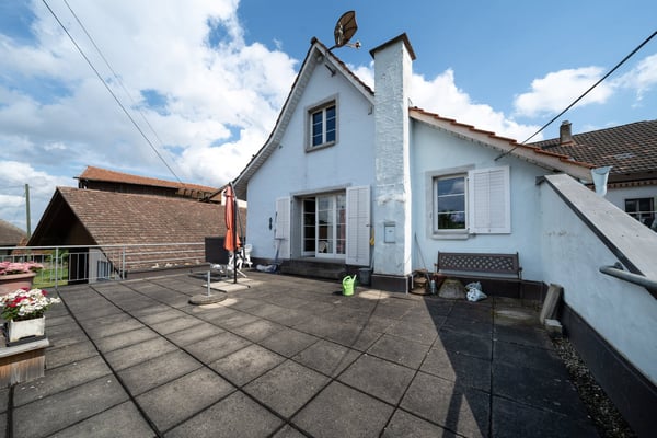 Wohnen und Arbeiten im Herzen von Lohn – vielseitige Liegenschaft mit grossem Potenzial 18