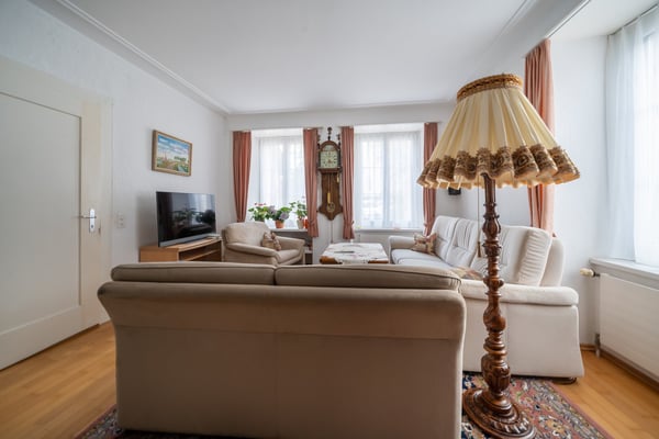 Wohnen und Arbeiten im Herzen von Lohn – vielseitige Liegenschaft mit grossem Potenzial 23