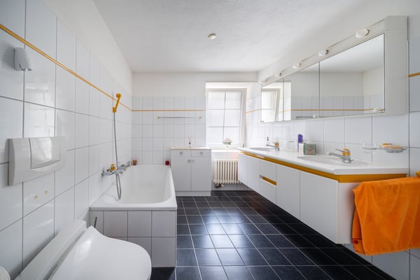 Wohnen und Arbeiten im Herzen von Lohn – vielseitige Liegenschaft mit grossem Potenzial 15