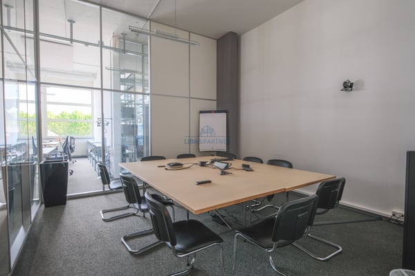 Zwischenvermietung - Büro- und Lagerflächen direkt am Rhein 8