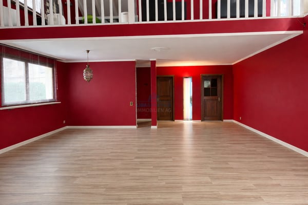 Wohnen mit Charakter: Galerie, moderne Küche und sonnige Dachterrasse 2