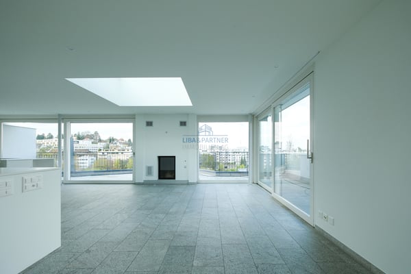 Wohnen über den Dächern von Binningen - Luxuriöse Attika-Maisonette 4