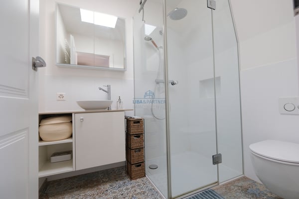 Stilvolles Altbau-Duplex-Penthouse mit AC im beliebten Gellertquartier 13