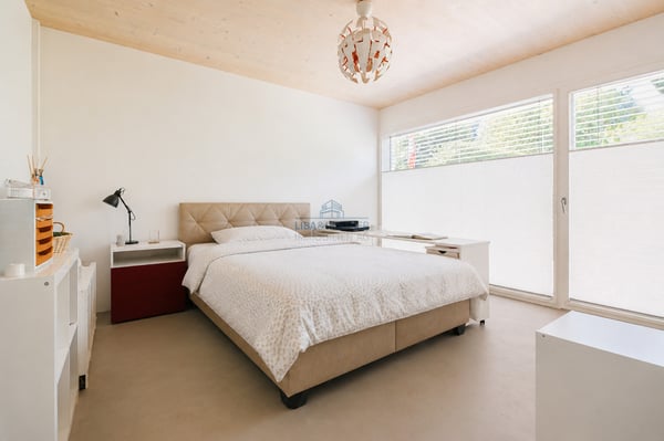 Zeitlose Eleganz trifft Wohnkomfort Modernes EFH mit Pool & Gartenoase 10