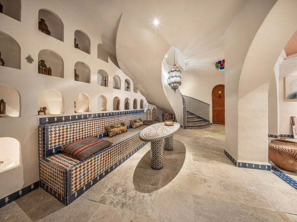Einzigartige Villa mit exklusivem Wohnambiente & viel Raum zum Leben 5