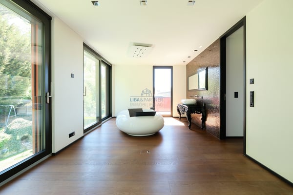Bruderholz: Exklusive Design-Attikawohnung mit Panoramablick 8