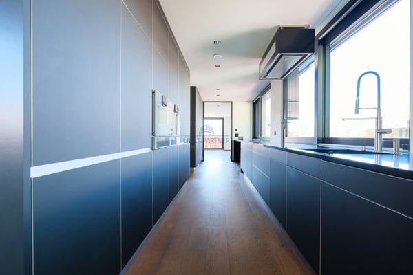 Bruderholz: Exklusive Design-Attikawohnung mit Panoramablick 3