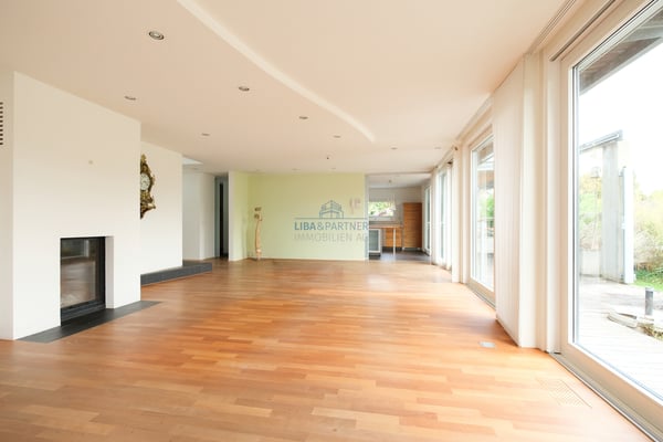 Grosszügiges Wohnanwesen mit Pool & exklusivem Ambiente in Bestlage 2