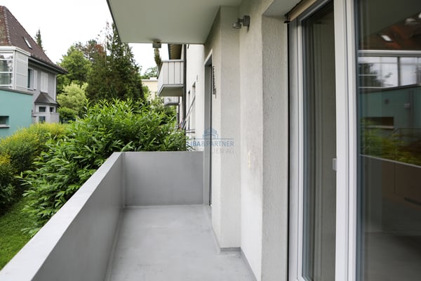 Grosszügige 2.5-Zimmer-Wohnung mit Balkon und Gartenzugang 7