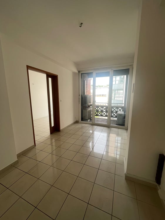Ufficio 5.5 locali in zona centrale e di forte passaggio 5