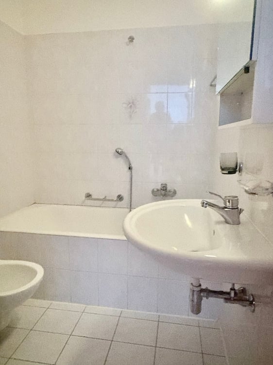 Appartamento 1.5 locali completamente risanato, situato in zona comoda e ben servita 7