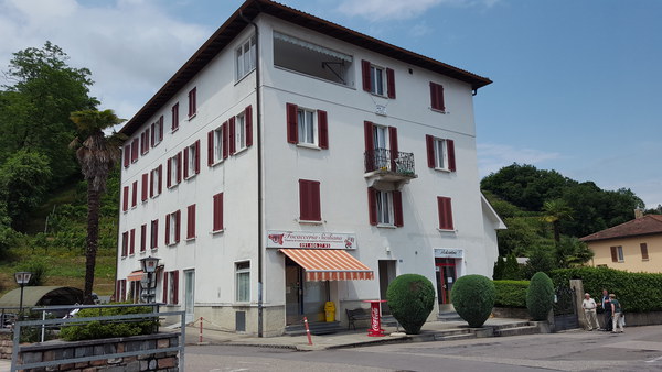 Affittasi appartamento 1.5 locali appena ristrutturato a Magliaso 1