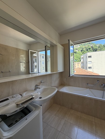 Lugano-Cassarate. Affittiamo appartamento 4.5 locali vista lago 9
