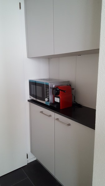 Studio ammobiliato nei pressi dell'università. Disponibilità da concordare 3