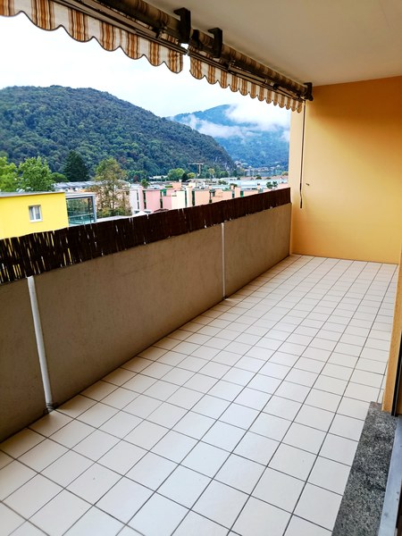 Affittiamo appartamento 2.5 locali con camino a Caslano 4