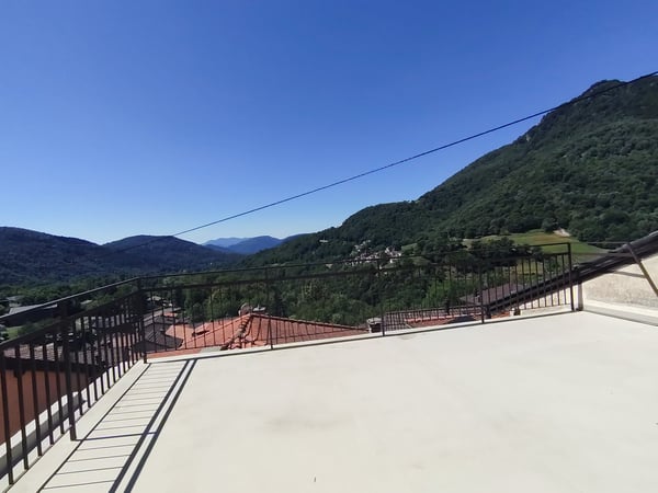 Casa ticinese nel nucleo di Mugena 7