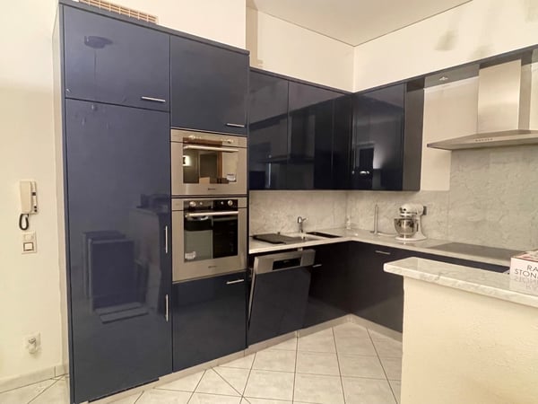 Casa di nucleo 4½ locali, con vista lago CHF 1'950.00 + spese a forfait 5