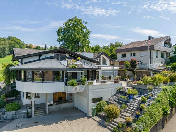 An ruhiger Wohnlage mit fantastischer Weitsicht 1